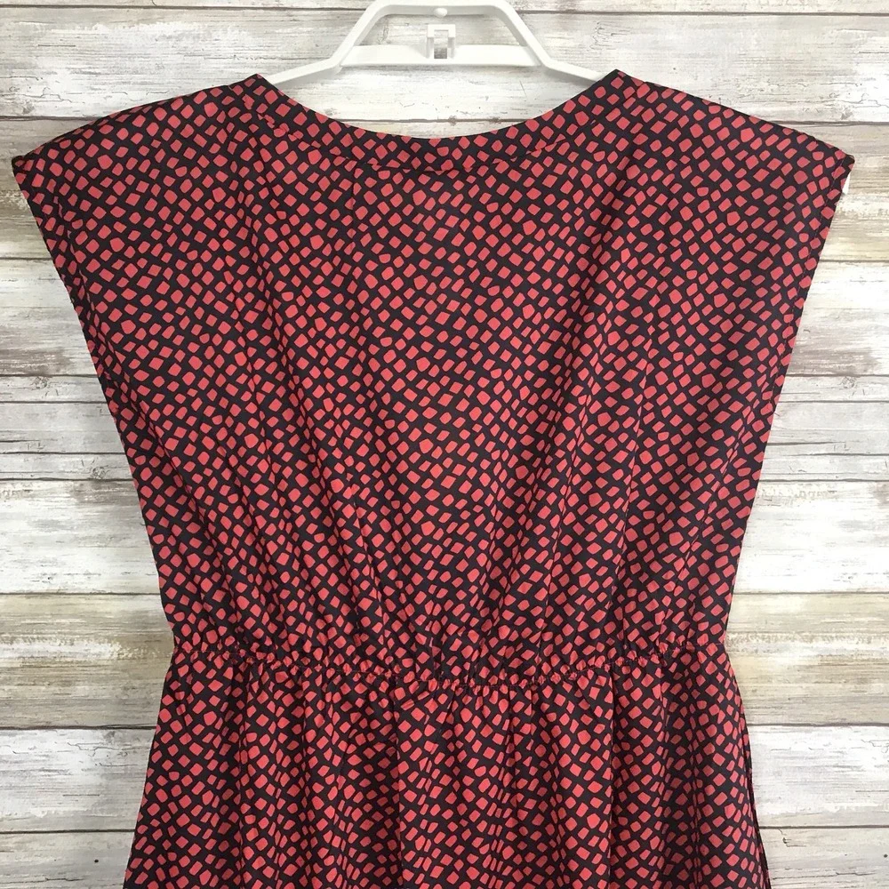 Emmelee Womens Dress Sz M S/S Red Print Francescas Elastic Waist Square Neck NWT